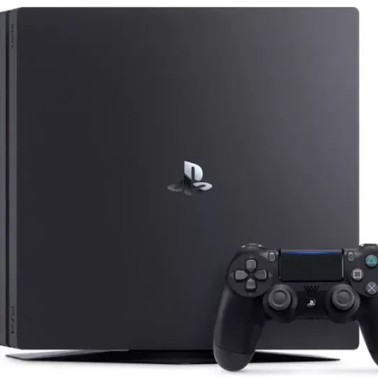 Sony Playstation 4 Pro (CUH-7216B)